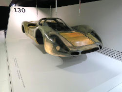Porsche Museum; anklicken zum Vergr&ouml;&szlig;ern