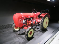 Porsche Museum; anklicken zum Vergr&ouml;&szlig;ern