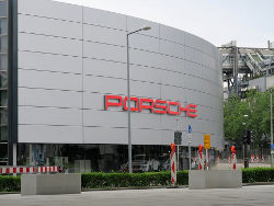 Porsche Museum; anklicken zum Vergr&ouml;&szlig;ern