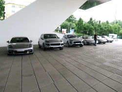 Porsche Museum; anklicken zum Vergr&ouml;&szlig;ern