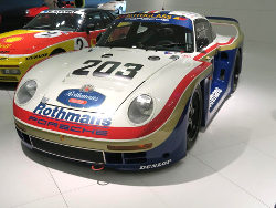 Porsche Museum; anklicken zum Vergr&ouml;&szlig;ern