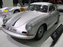 Porsche Museum; anklicken zum Vergr&ouml;&szlig;ern
