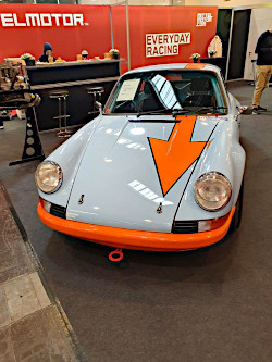 Oldtimer auf der Techno Classica 2023; anklicken zum Vergr&ouml;&szlig;ern
