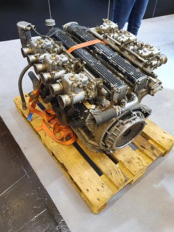 Motor; anklicken zum Vergr&ouml;&szlig;ern