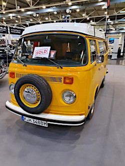 VW Bus Oldtimer; anklicken zum Vergr&ouml;&szlig;ern