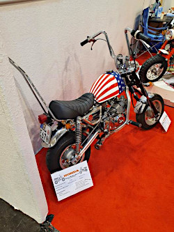 Oldtimer Motorrad Honda; anklicken zum Vergr&ouml;&szlig;ern