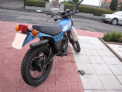 Gebrauchtes Yamaha Motorrad, Ansicht von hinten; anklicken zum Vergr&ouml;&szlig;ern